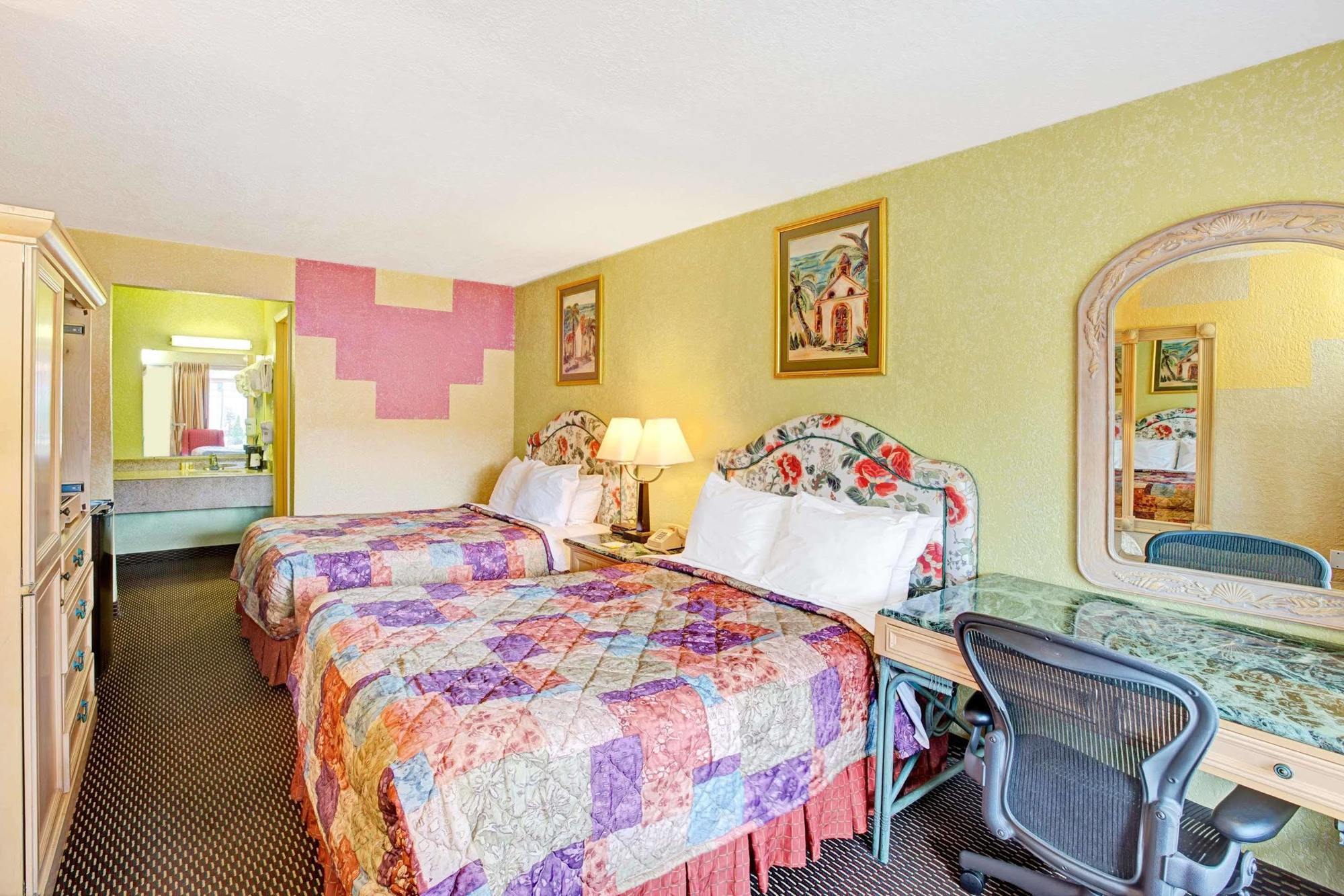 Speedway & Motel Charlotte