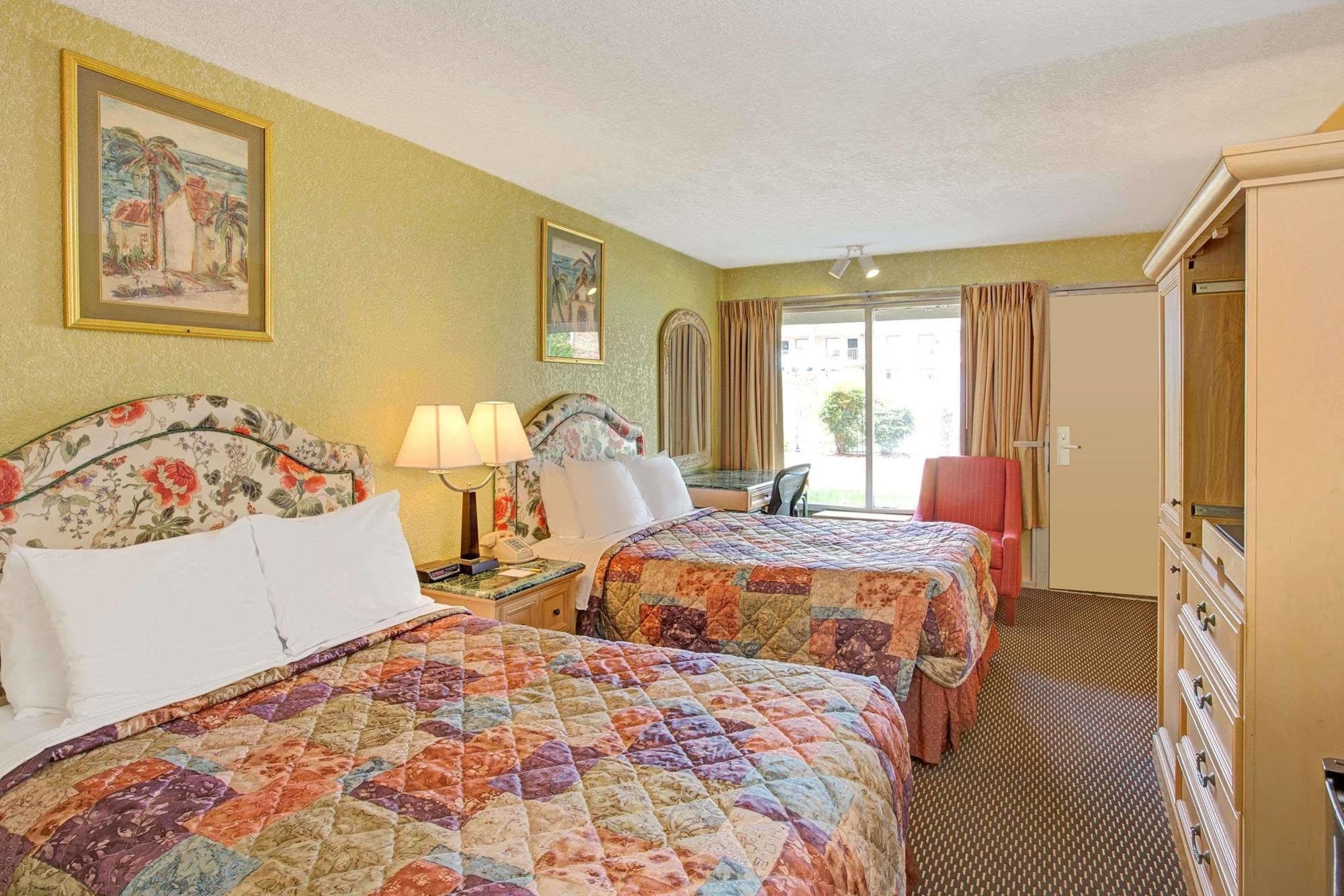 Motel Speedway &